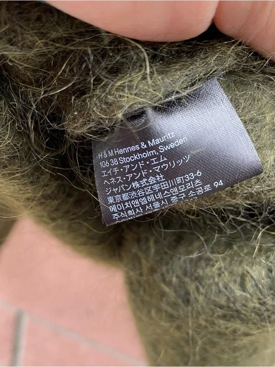 & Other Stories Cozy Olive Green Women's Fuzzy Crewneck Sweater Size Small - Picture 4 of 4